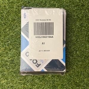 2022 Ford MUSTANG Coupe & Convertible Owners Manual